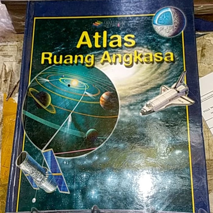 Cover Ruang Angkasa :  Atlas / Nicholas Harris