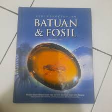 Cover Batuan dan Fosil :  Seri Pengetahuan / Margaret Hynes
