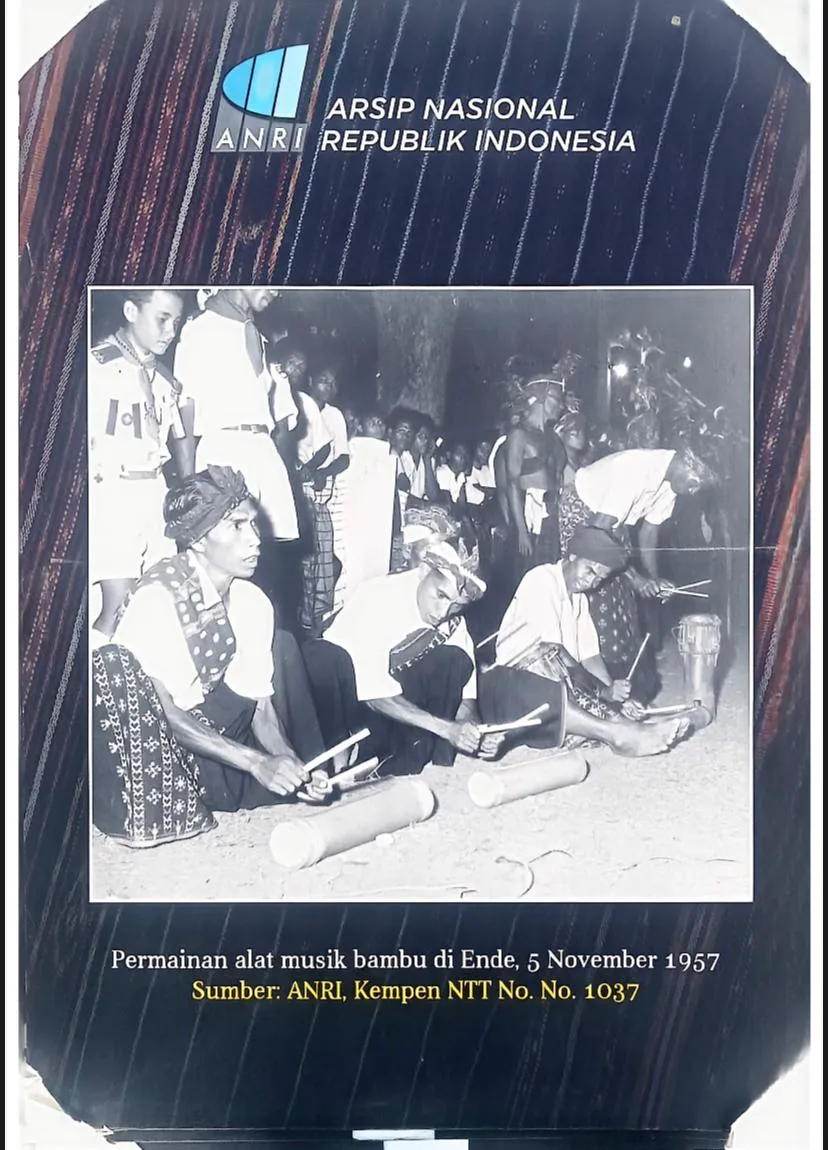 Cover CITRA KABUPATEN ENDE DALAM ARSIP "PERMAINAN ALAT MUSIK BAMBU DI ENDE, 5 NOVEMBER 1957"