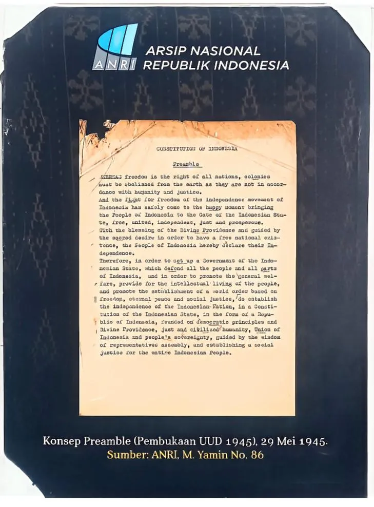 Cover CITRA KABUPATEN ENDE DALAM ARSIP "KONSEP PREAMBLE(PEMBUKAAN UUD 1945), 29 MEI 1945"