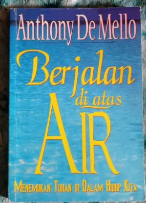 Cover Novel Berjalan Di Atas Air / Mangussara Rahman