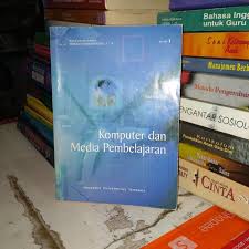 Cover Komputer Dan Media Pembelajaran / Marisa