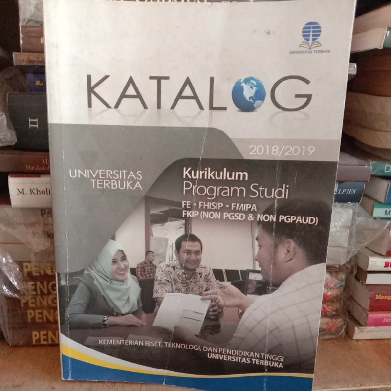Cover Katalog 2018/2019 :  Kurikulum Program Studi / Kurikulum Program Studi