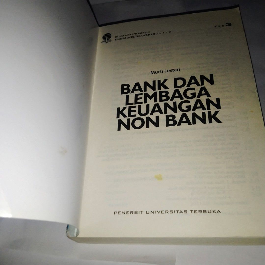 Cover Bank & Lembaga Keuangan Nonbank / Murti Lestari