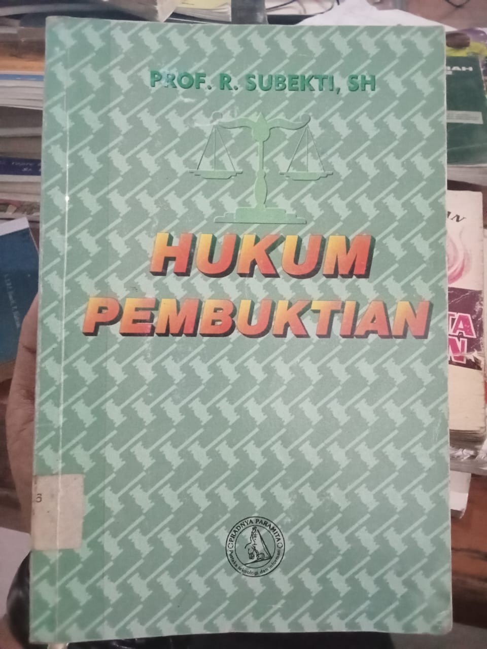 Cover Hukum Pembuktian / R. Subekti