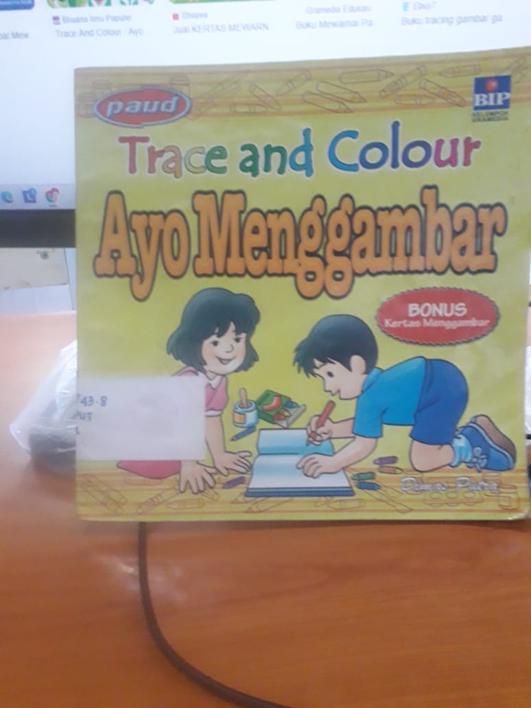 Cover Ayo Menggambar :  Trace and Colour / Dimas Putra