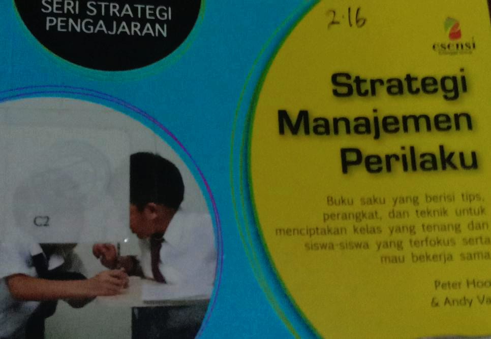 Cover Strategi Manajemen Perilaku / Peter Hook