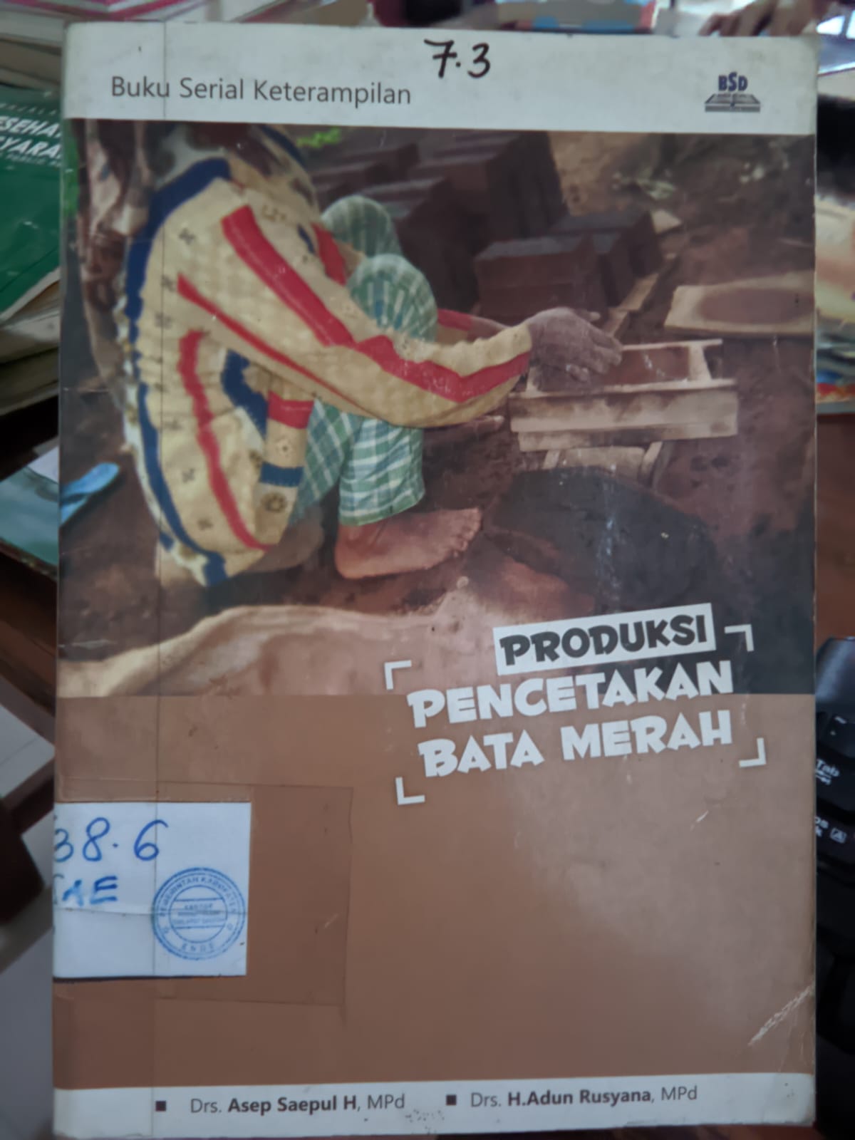Cover Produksi Percetakan Bata Merah / Saepull Asep
