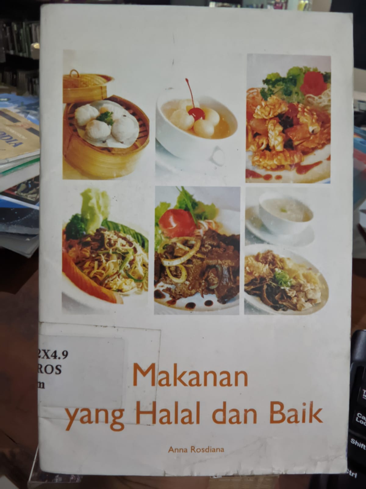 Cover Makanan Yang Halal Dan Baik / Rosdiana,Anna