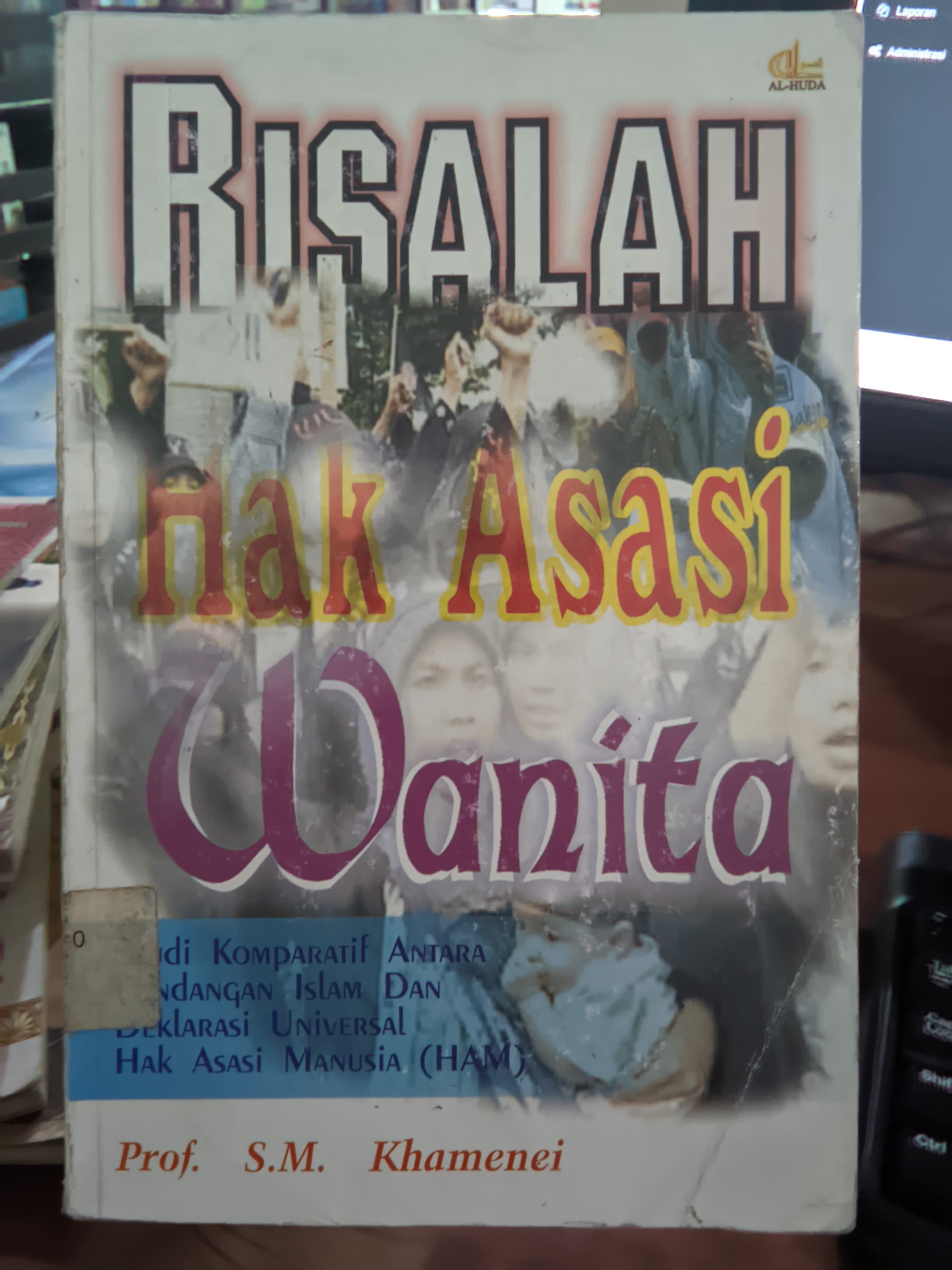 Cover Risalah Hak Asasi Manusia / Khamenei