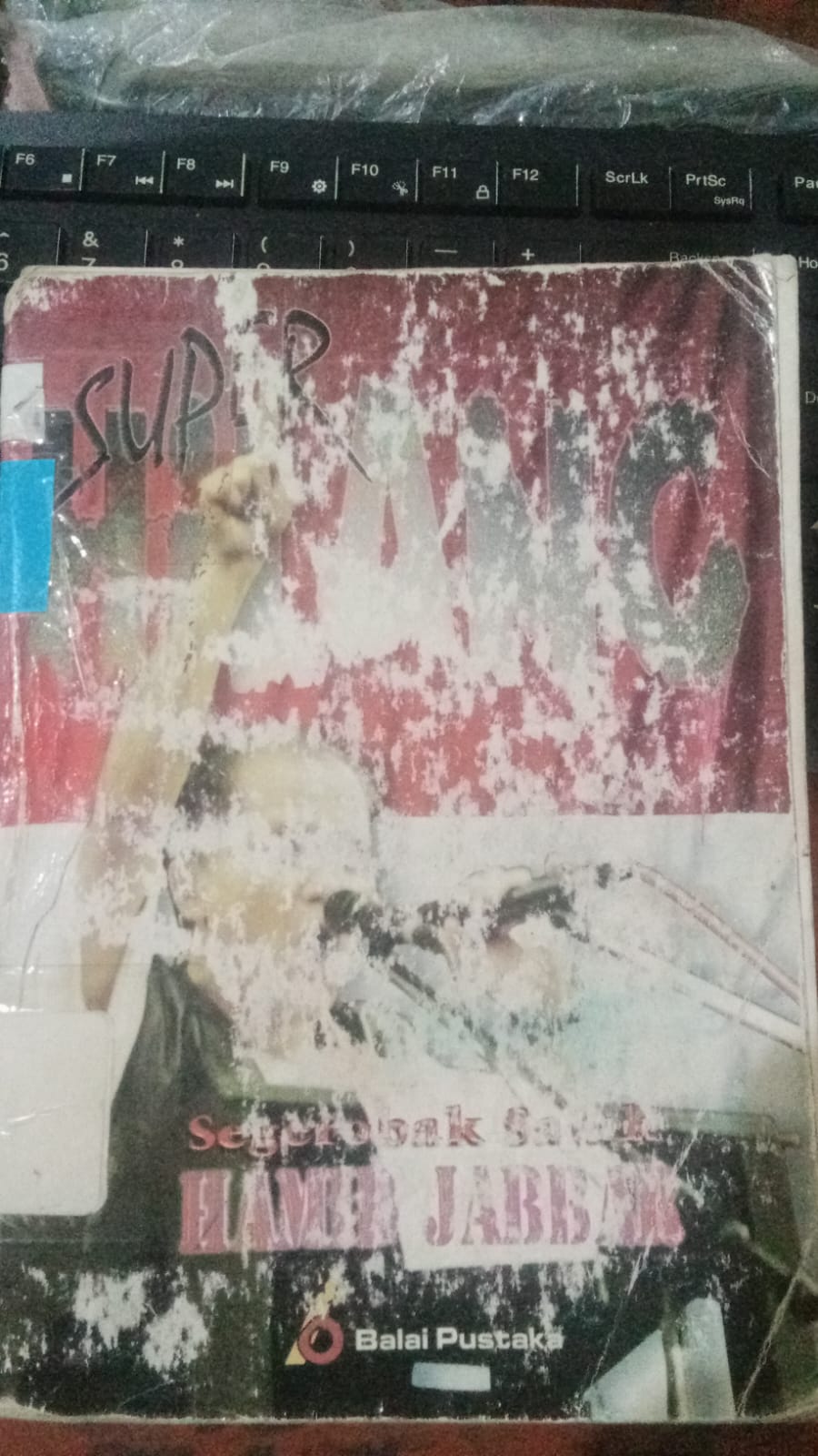 Cover Super Hilang :  Segerobak Sajak / Jabbar Hamid