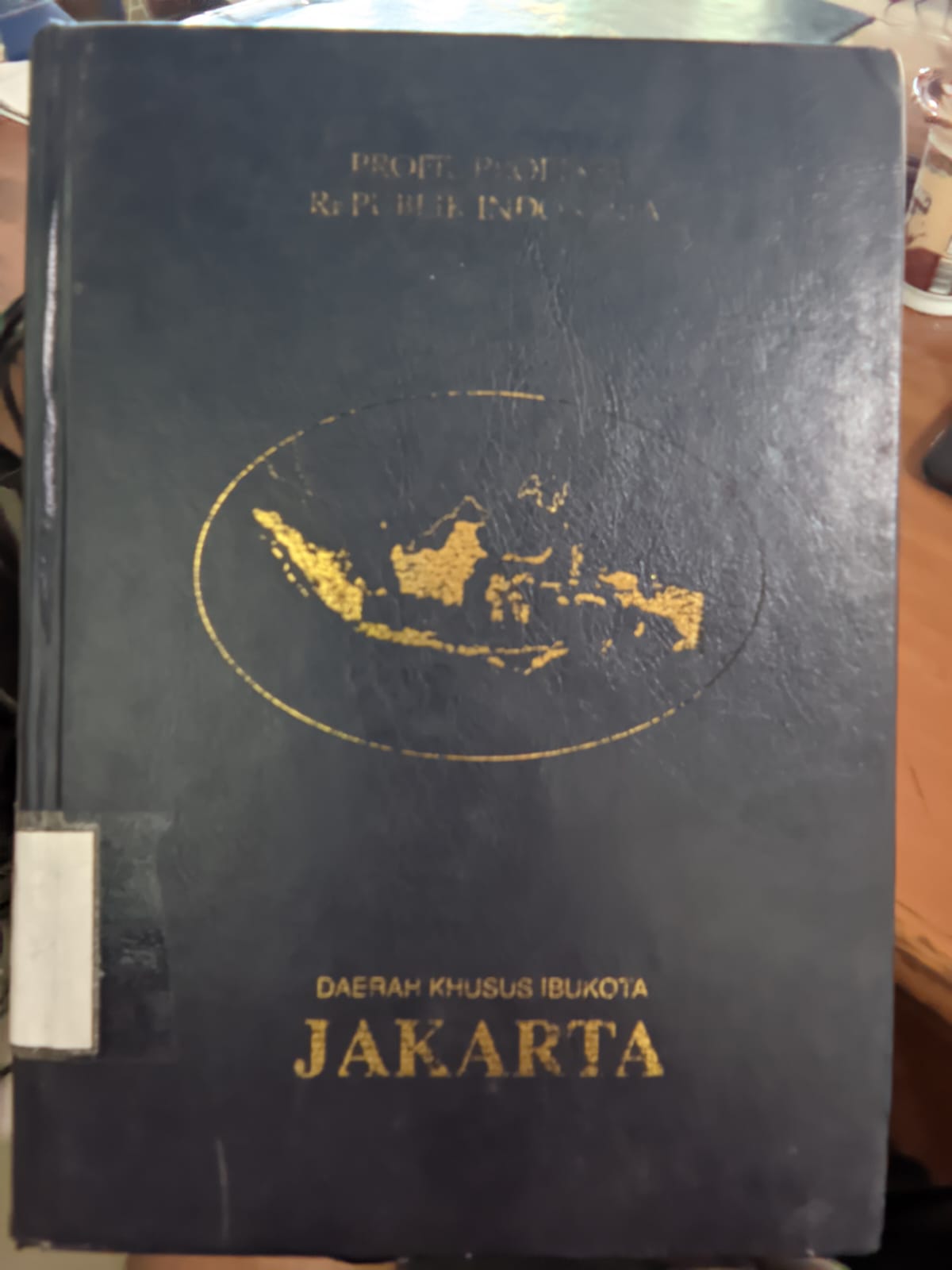 Cover Profil Propinsi Repubik Indonesia :  Sulawesi Selatan / Profil Propinsi Republik Indonesia