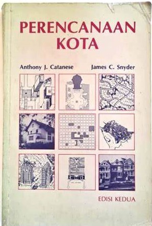Cover Perencanaan kota / Snyder, C. James