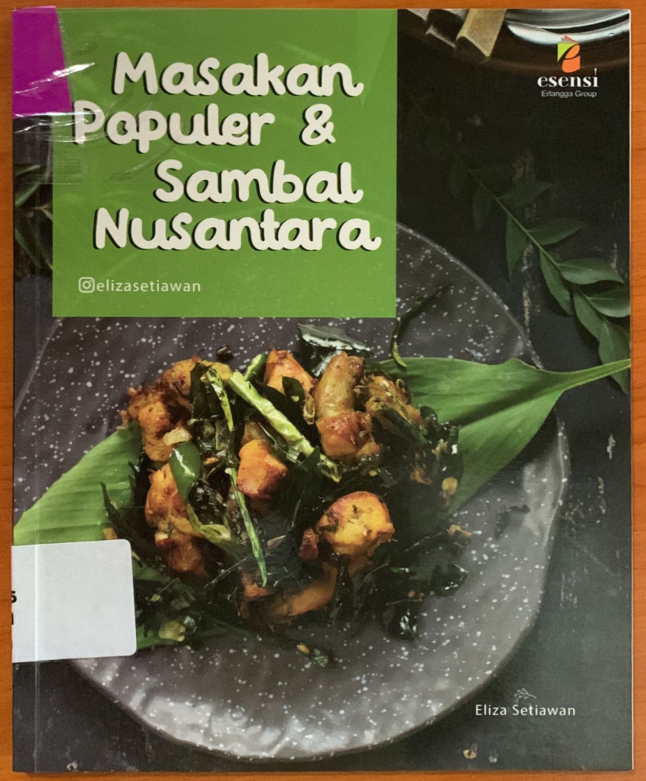 Cover Masakan Populer dan Sambal Nusantara / Eliza Setiawan
