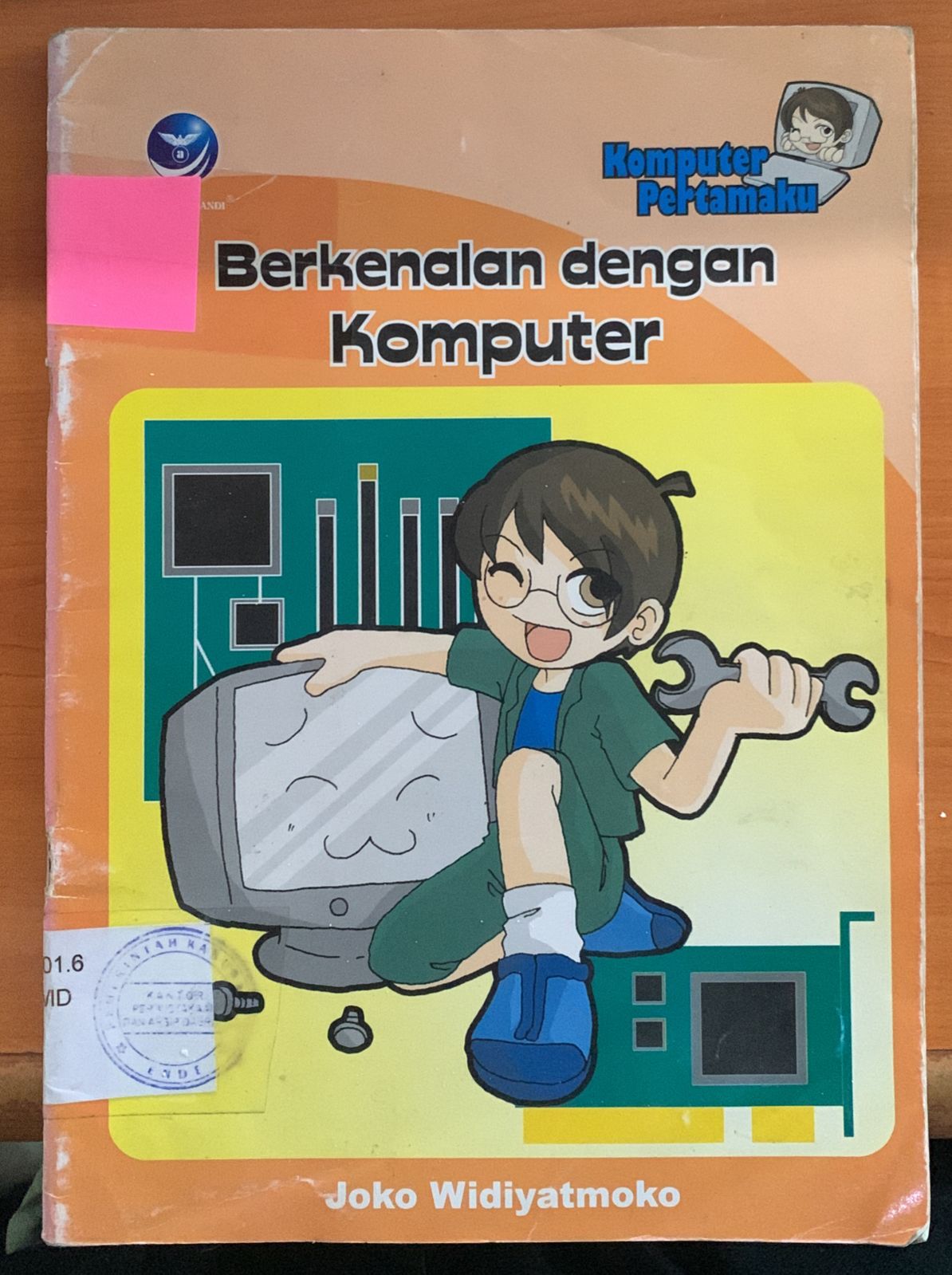 Cover Berkenalan dengan Komputer / Joko Widiyatmoko