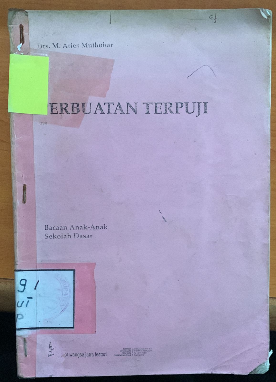 Cover Perbuatan Terpuji / M. Aries Muthohar