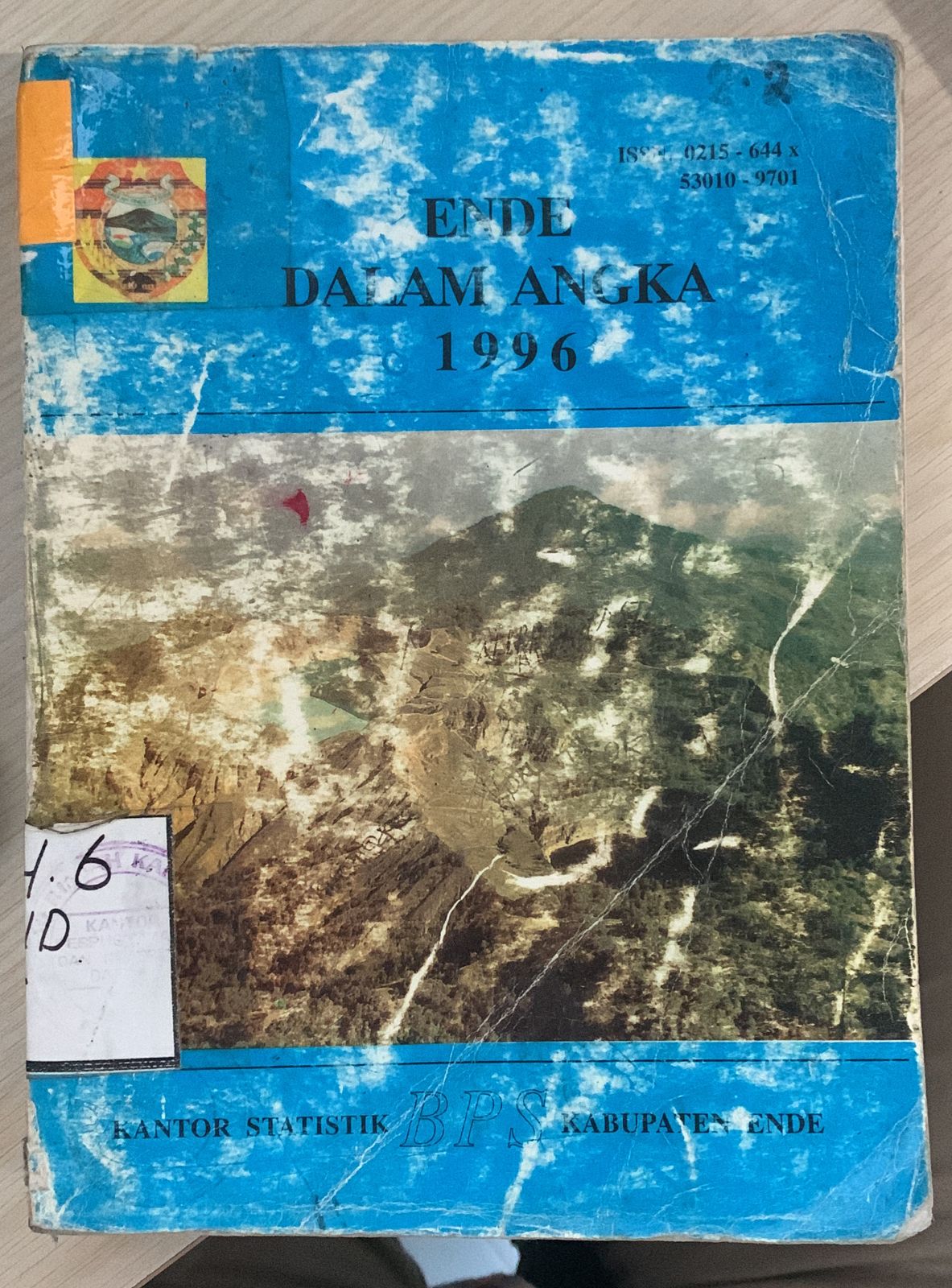Cover Ende dalam Angka 1996 / Kantor BPS Ende