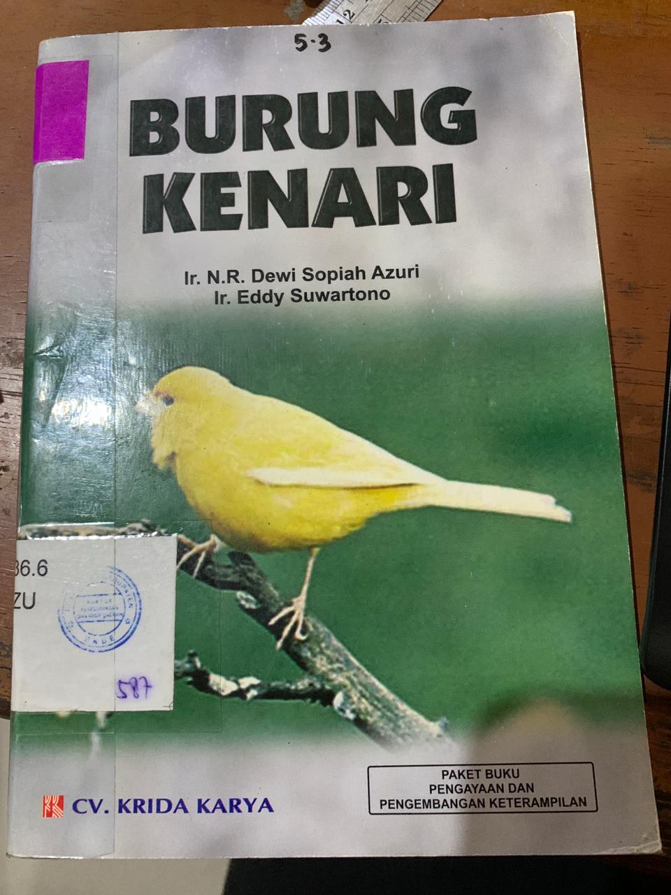 Cover Burung Kenari, / Azuri Sophia, Dewi