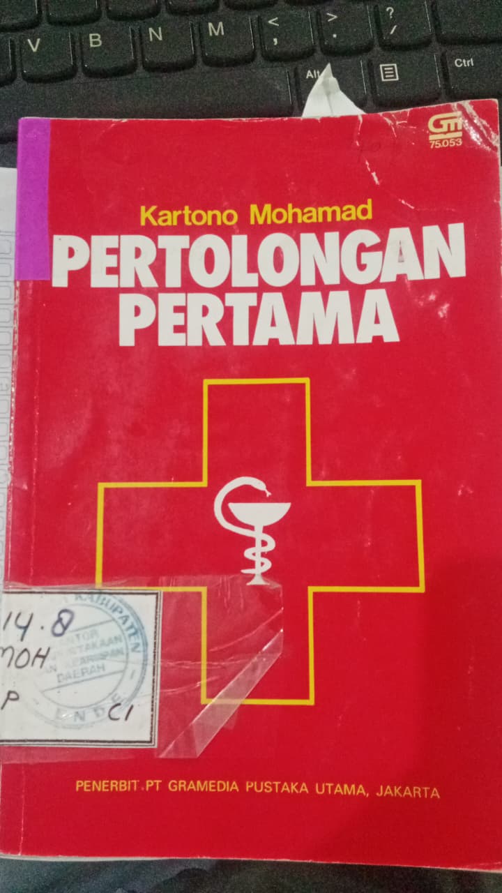 Cover Pertolongan pertama / Mohamad Kartono