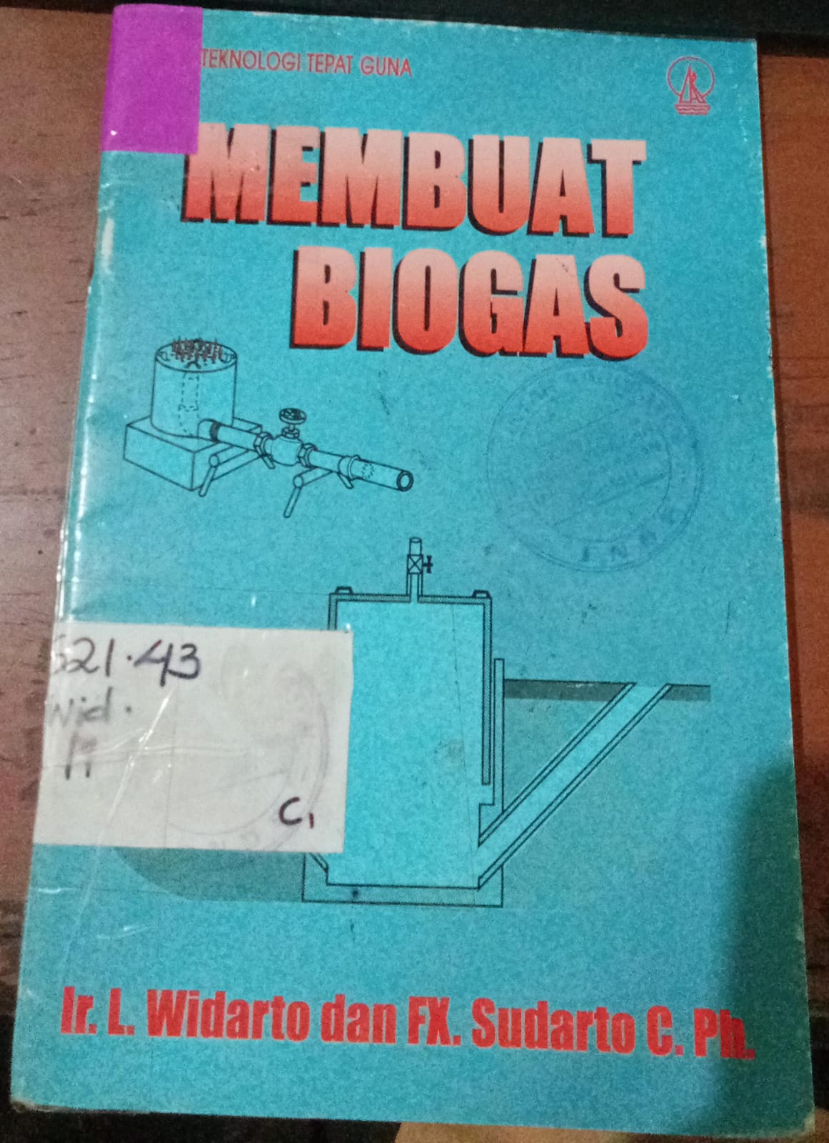 Cover Membuat Biogas / Widarto