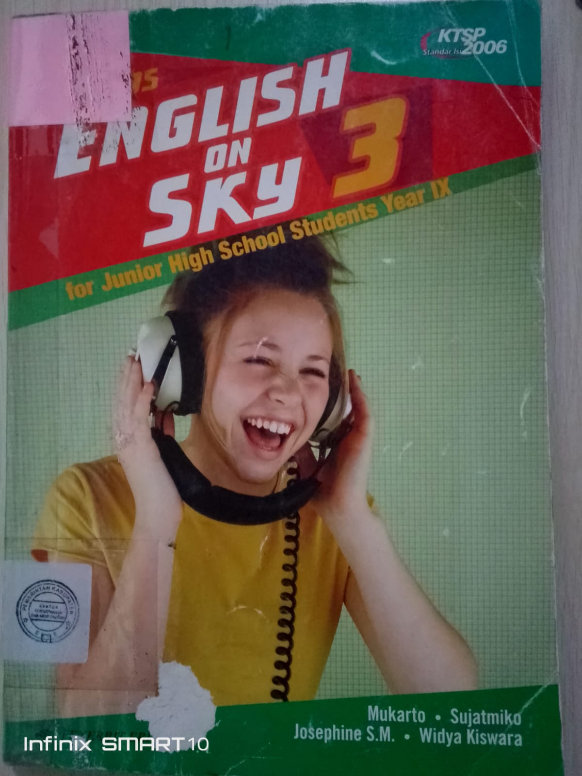 Cover EOS ENGLISH ON SKY 3