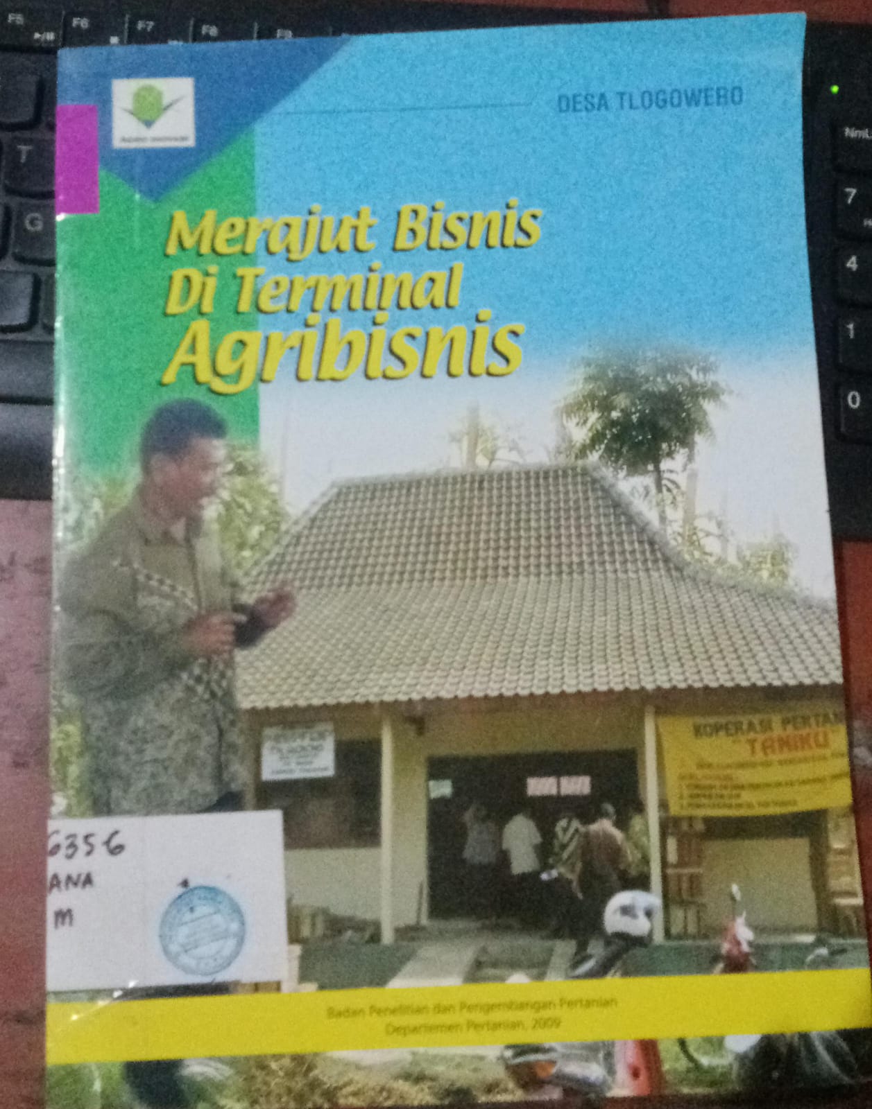 Cover Merajut Bisnis Di Terminal Agribisnis / Ananto, Eko