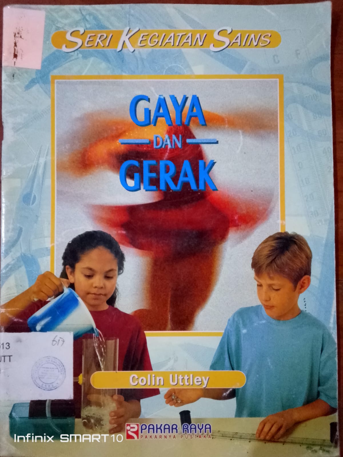 Cover Seri Kegiatan Sains:Colin Uttley