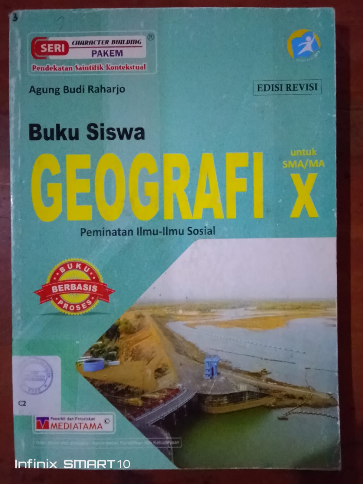 Cover Buku Siswa Geografi Peminatan Ilmu-Ilmu Sosial / Agung Budi Raharjo