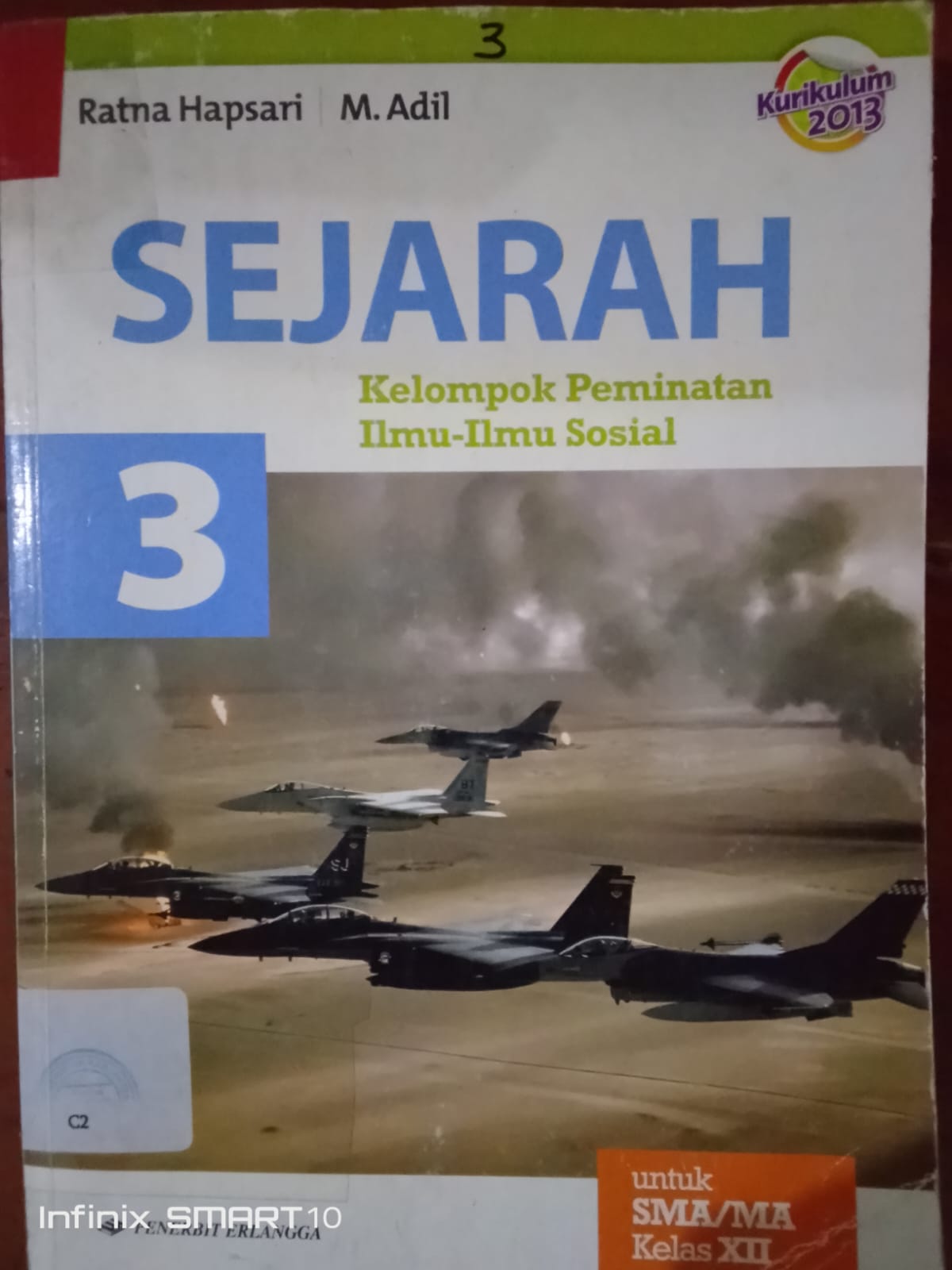 Cover Sejarah Kelompok Peminatan Ilmu-Ilmu Sosial / Ratna Haspari