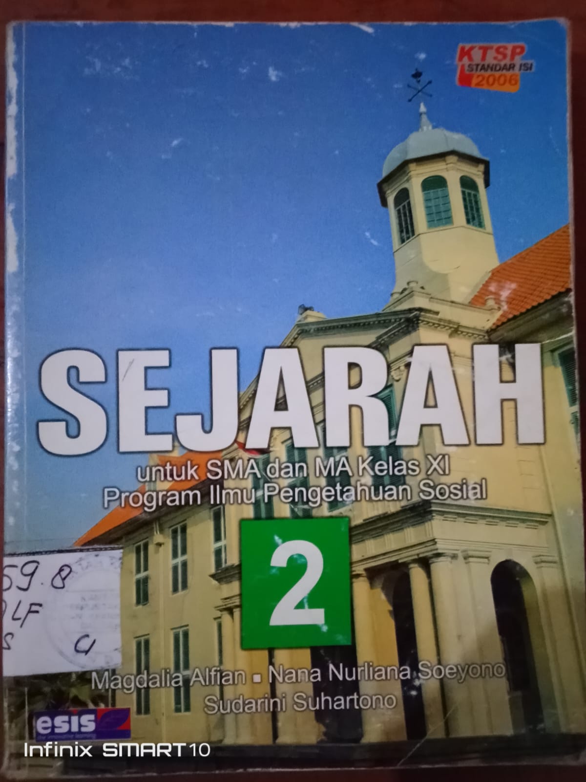 Cover Sejarah Program Ilmu Pengetahuan Sosial / Magdalia Alfian