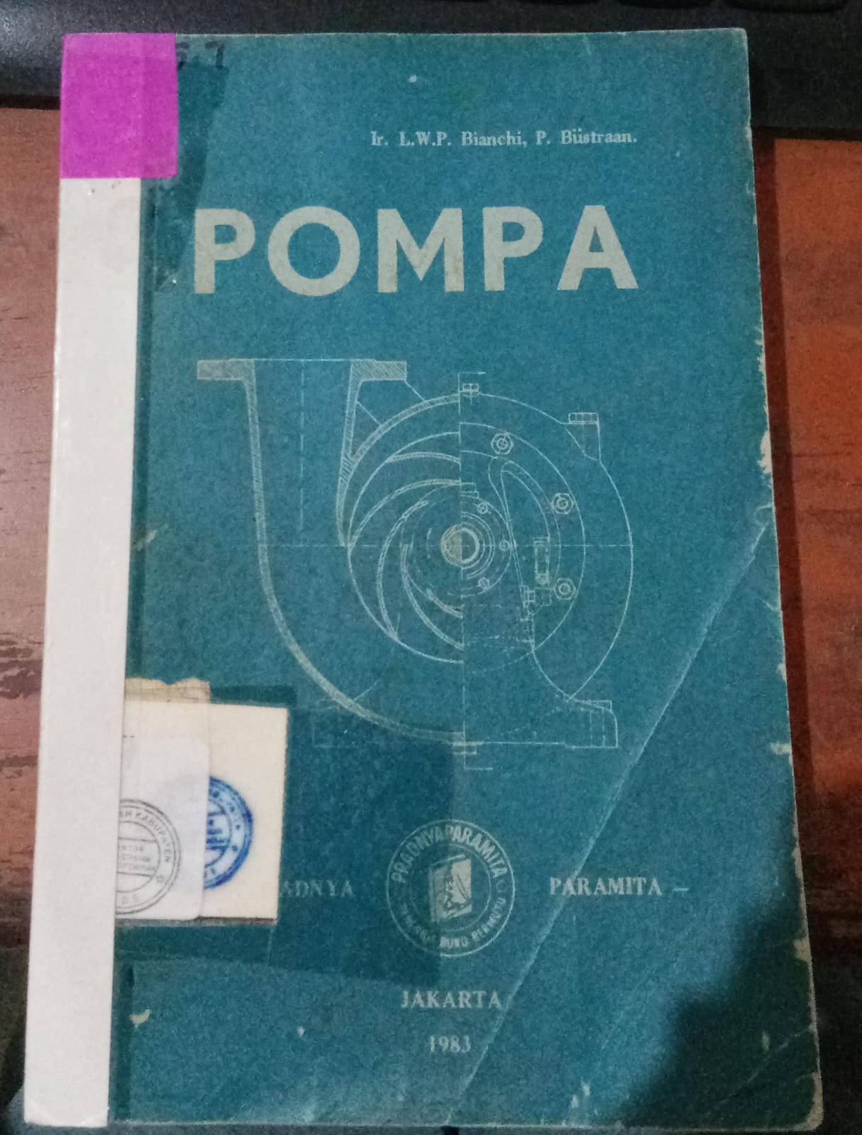 Cover Pompa Buku Sekolah Teknologi Menengah / Bianchi