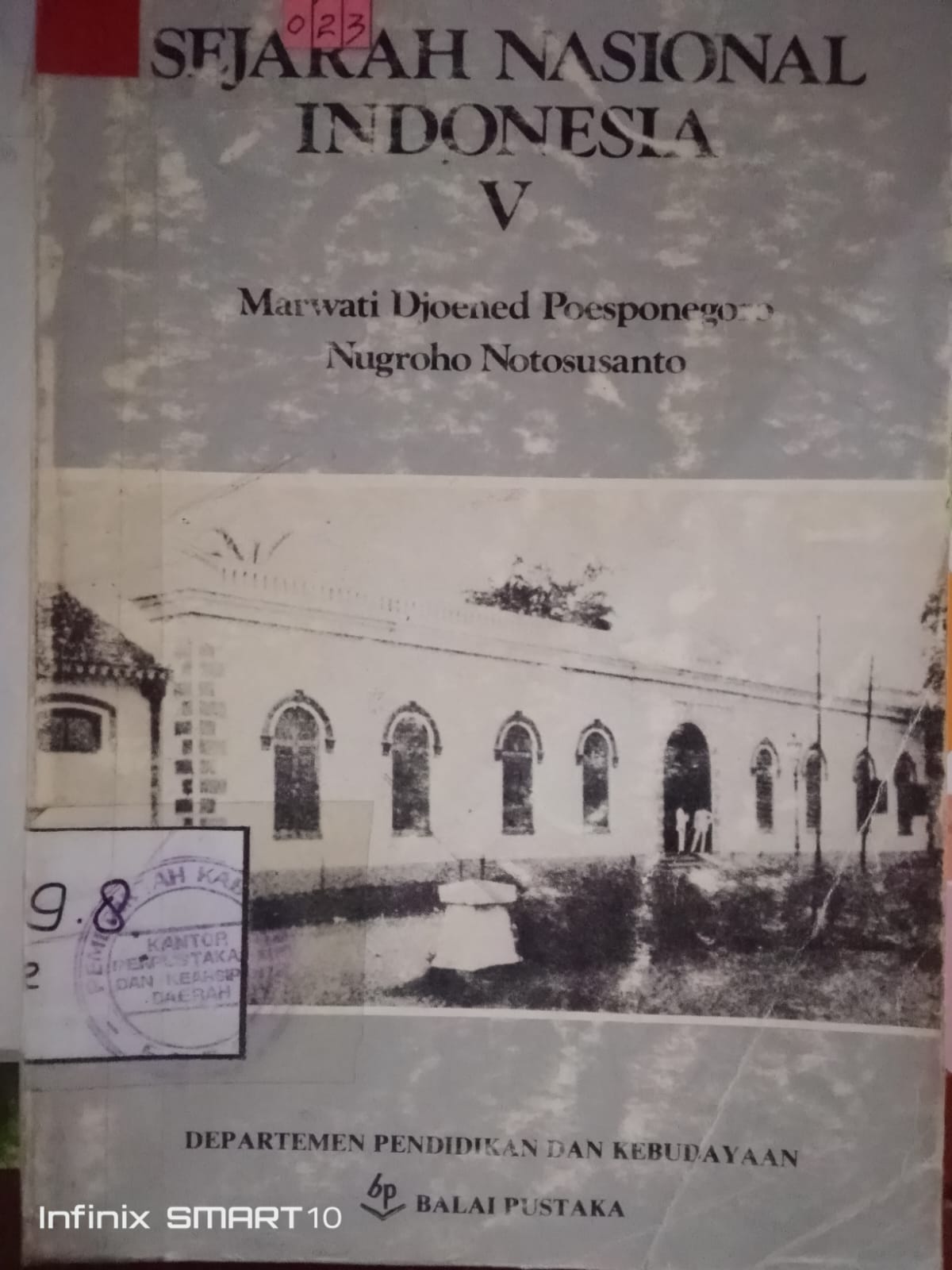 Cover Sejarah Nasional Indonesia V / Marwati Djoened Poesponegoro
