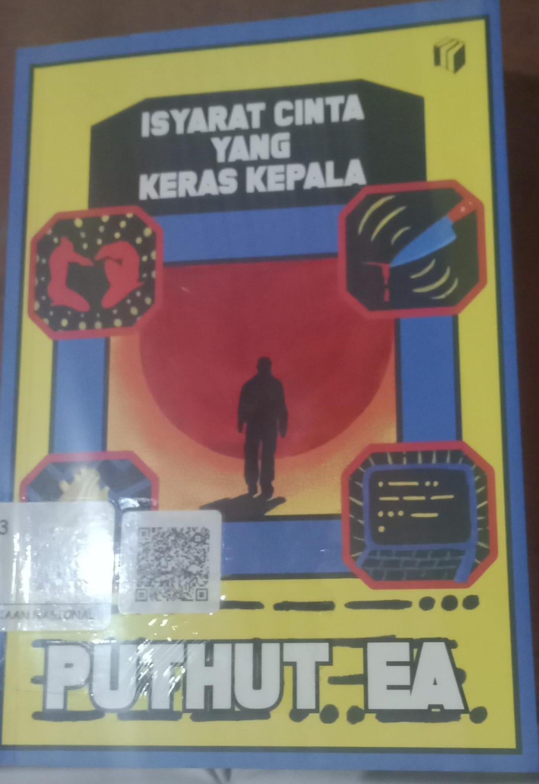 Cover Isyarat Cinta Yang Keras Kepala / Ea, Puthut