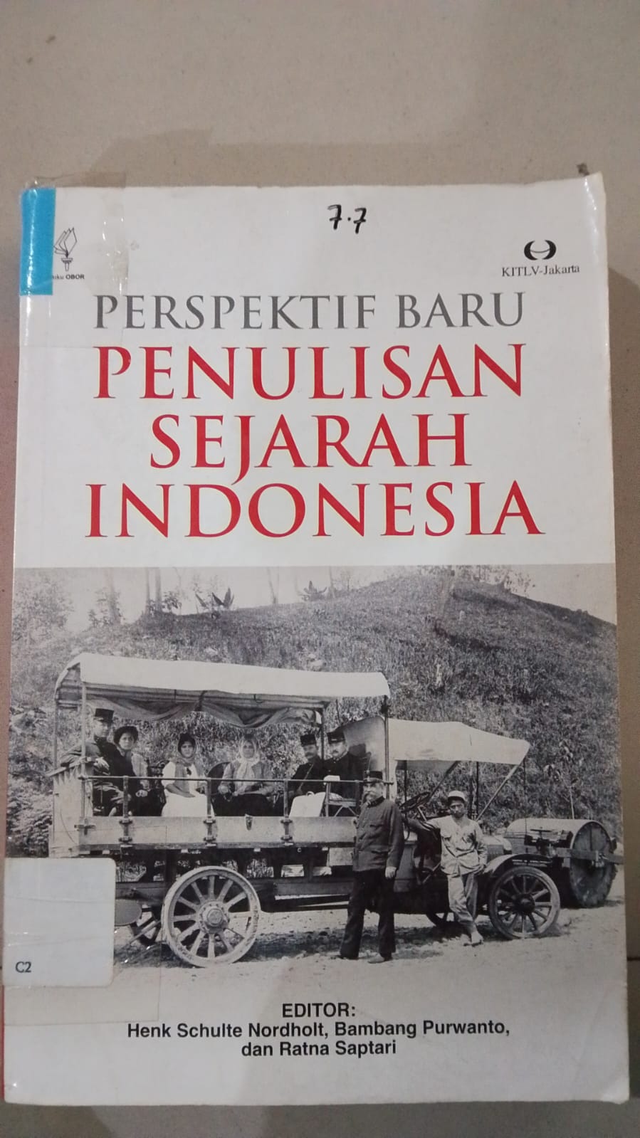 Cover Perspektif Baru Penulisan Sejarah Indonesia / Nordhoit Schulte Henk