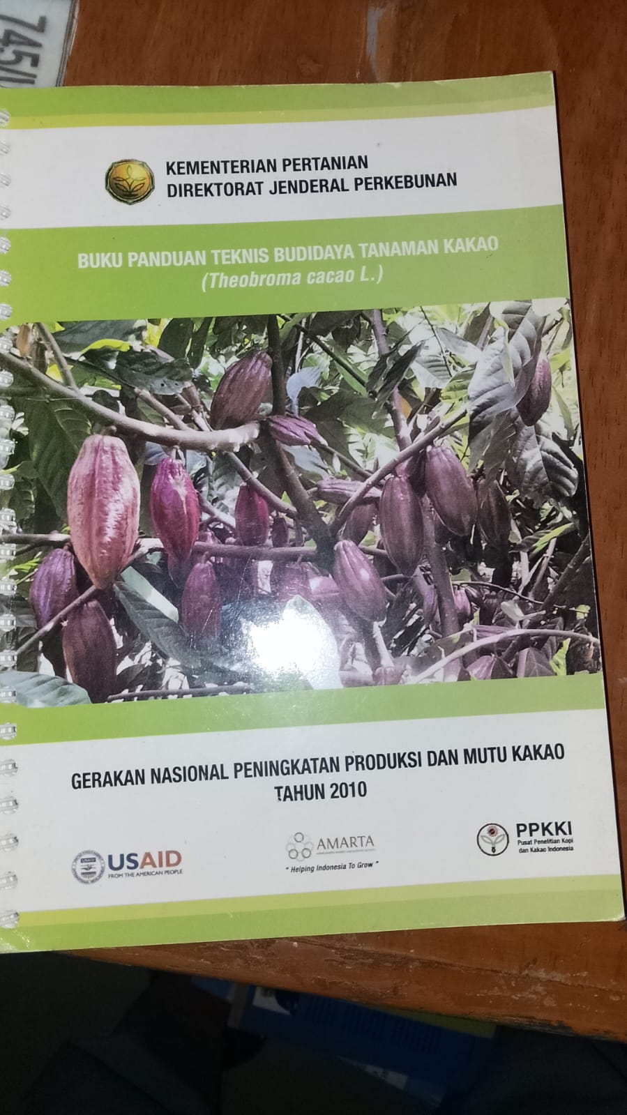 Cover Kementrian Pemerintah Direktorat Jendral Perkebunan / Tim