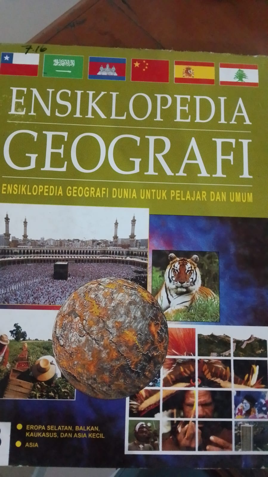 Cover Ensiklopedia  Geografi  Untuk  Peelajar Dan Umum / Ensiklopedia
