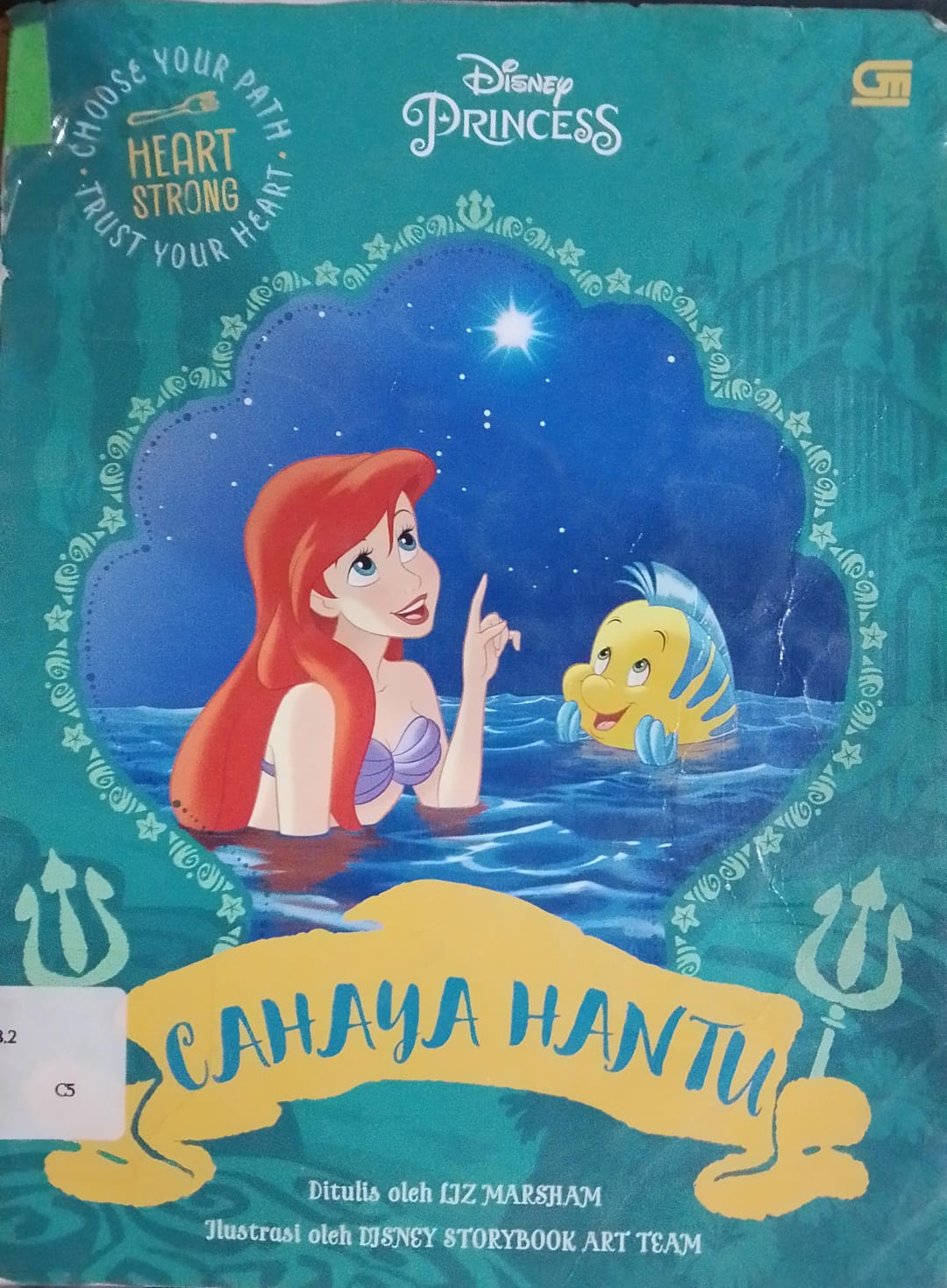 Cover Cahaya Hantu; / Liz Marsham