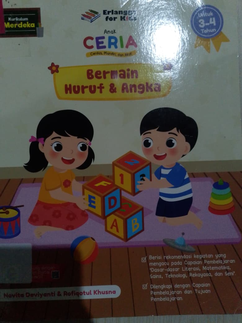 Cover Bermain Huruf dan Angka / Novita, Deviyanti